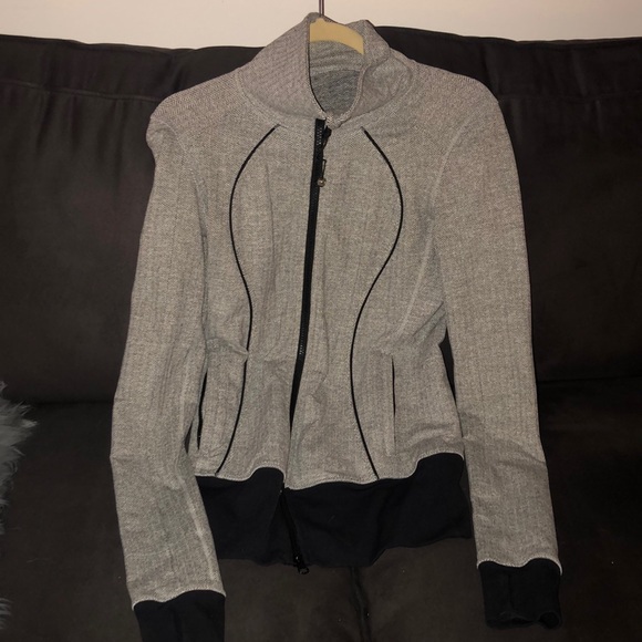 lululemon athletica Jackets & Blazers - Lululemon zip up